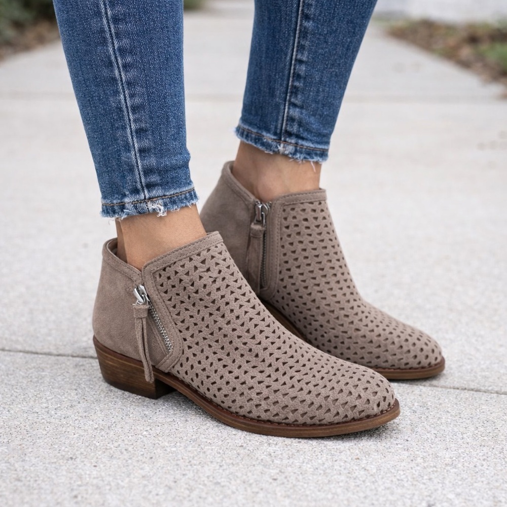 Gianni Bini Ankle Boots Shoes size 6.5